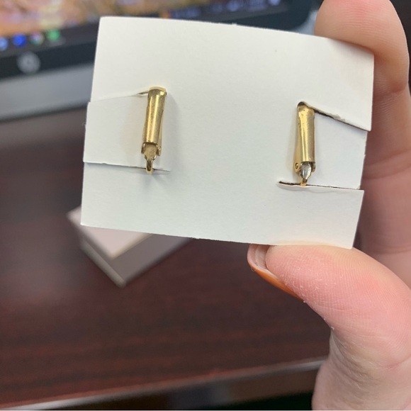 Avon Romantic Portraits Gold and Pink  Cameo clip Earrings.NIB - Picture 5 of 6